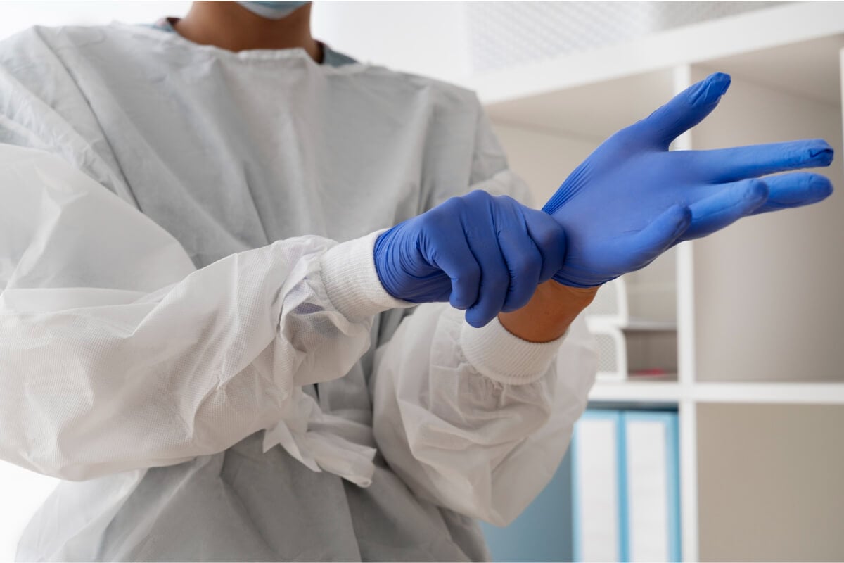 Allergy to disposable latex or vinyl work gloves: what to do?