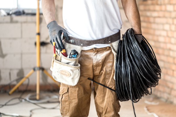 Comment choisir son bas de travail d'électricien ?