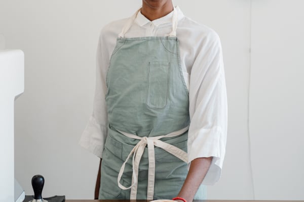 Les bonnes mesures d'un tablier de cuisine pour homme