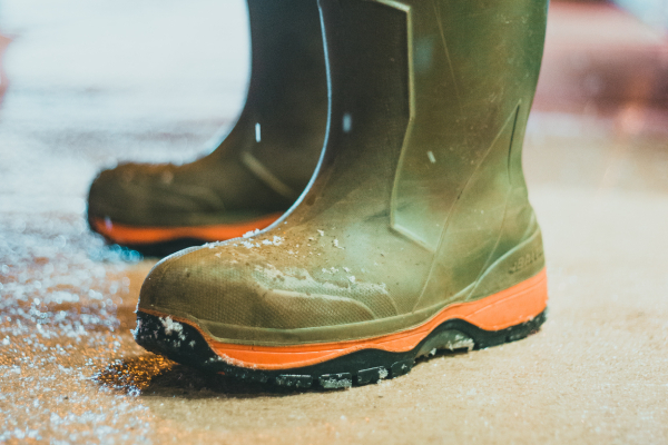 Comment bien choisir des bottes de pluie fourrées pour femme ?