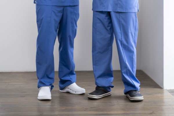 Comment bien choisir ses chaussures d'hôpital ?