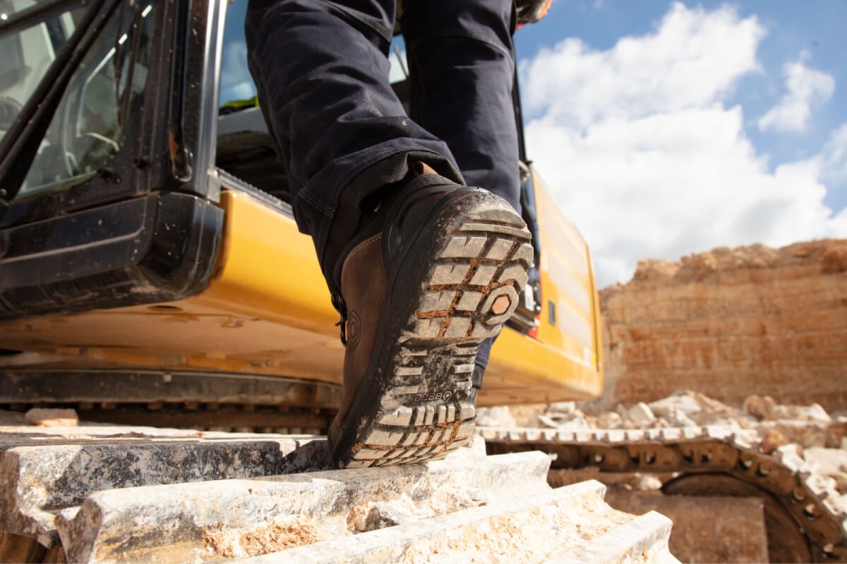 Quelles chaussures de sécurité pour épine calcanéenne ?