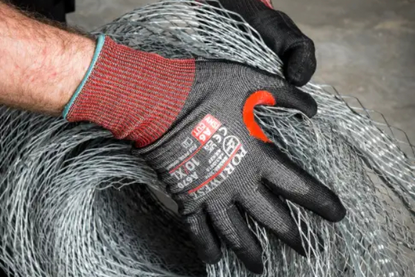 I nostri criteri per la scelta dei guanti da lavoro Eurotechnique