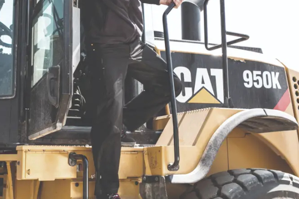 Pourquoi choisir un pantalon de travail Caterpillar ?