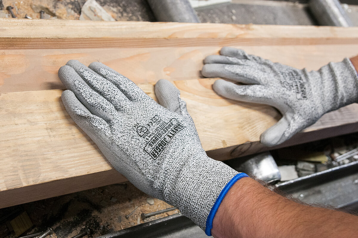 Come scegliere i guanti per proteggere efficacemente le mani?