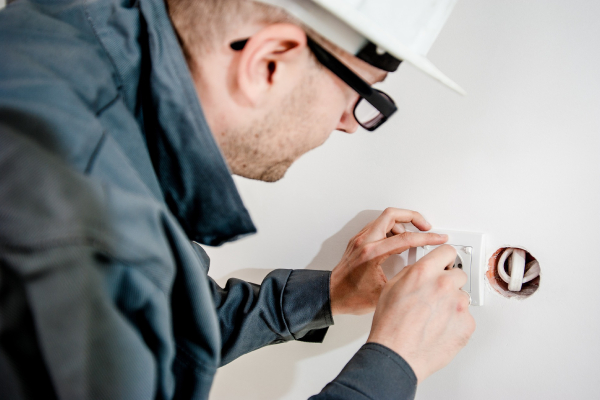 How to choose your vest for electrician?