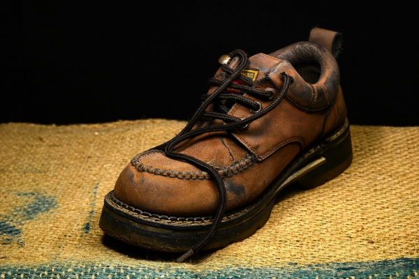 Come aumentare la durata delle tue scarpe antinfortunistiche?